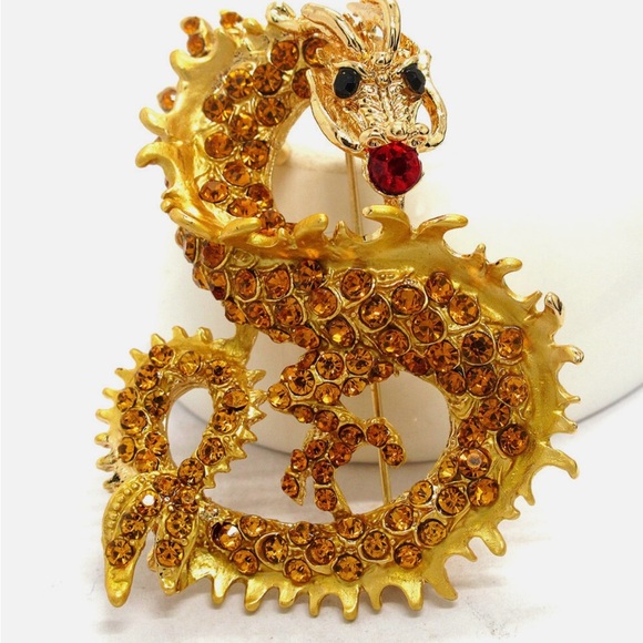 🐲 Betsey Johnson Gold Crystal Dragon Necklace/Brooch with Red and Black Detail 🐲 - Picture 4 of 4